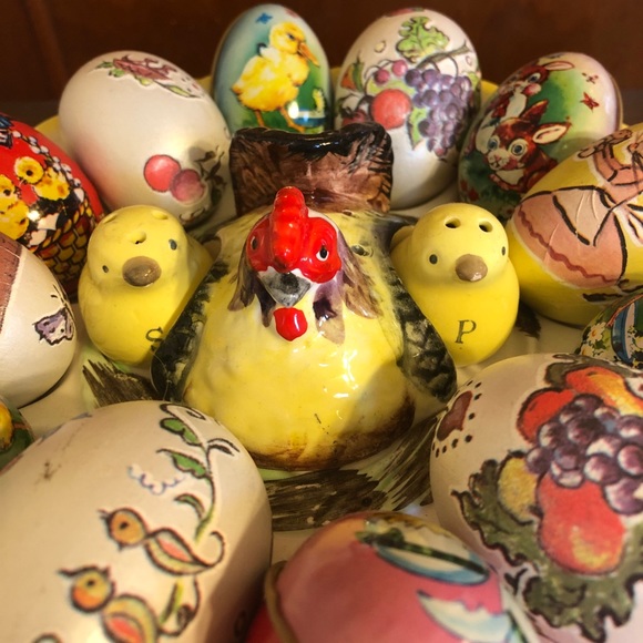 Egg plate: chicken with S&P shakers Japan ceramic - Picture 6 of 10